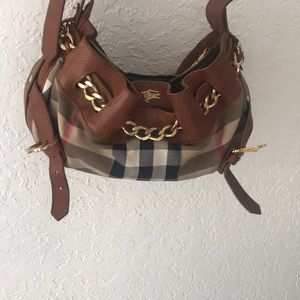 Burberry purse